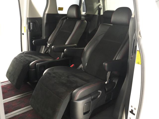 ヴェルファイア 2.4Z ゴールデンアイズ (禁煙車)(サンルーフ)(ALPINE製8インチナビ)(特別仕様車)(ハーフレザーシート)クルコン パワーバックドア 両側電動スライドドア ETC フルセグTV Bluetooth バックカメラ(17枚目)