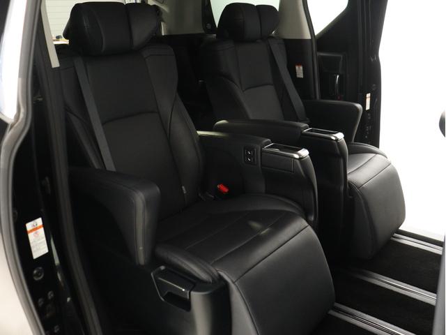 ヴェルファイア ２．５Ｚ　Ｇエディション　（黒革電動シート）（純正１０インチナビ）（後席モニター）（プリクラッシュ／ＬＴＡ／レーダークルーズ）Ｂｌｕｅｔｏｏｔｈ　パワーバックドア　両側電動スライドドア　クリアランスソナー　フルフラット　ＥＴＣ（21枚目）