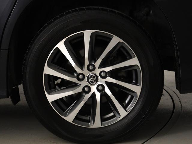 ヴェルファイアハイブリッド ＺＲ　（禁煙車）（純正９インチナビ）（ハーフレザーシート）（後席モニター）（Ｂｌｕｅｔｏｏｔｈ接続）（プリクラッシュ）（レーダークルーズ）両側電動スライドドア　シートメモリー　クリアランスソナー　オットマン（12枚目）