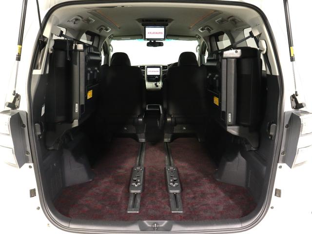 ヴェルファイア ２．４Ｚ　ゴールデンアイズ　（ＡＬＰＩＮＥ製９インチナビ）（後席モニター）（ハーフレザー）（特別仕様車）（クルコン）パワーバックドア　両側電動スライドドア　ＥＴＣ　フルセグＴＶ　Ｂｌｕｅｔｏｏｔｈ接続　バックカメラ　オットマン（13枚目）