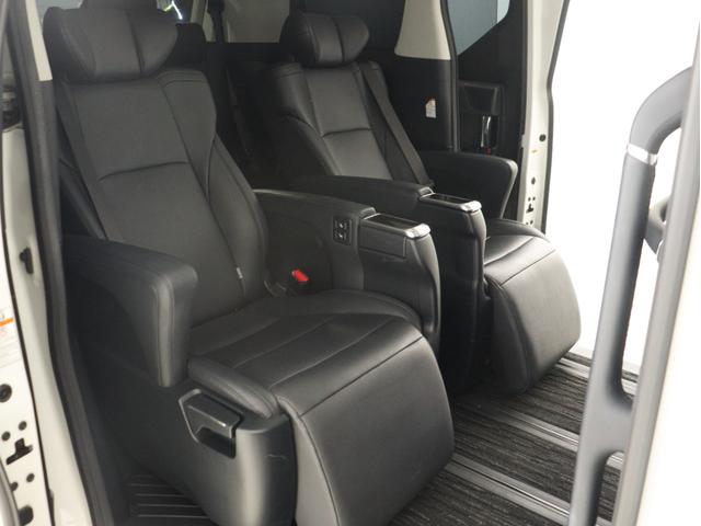 ヴェルファイア ２．５Ｚ　Ｇエディション　（禁煙）（ワンオーナー）（サンルーフ）（黒革電動シート）（１０インチナビ）（後席モニター）（プリクラッシュ／ＬＴＡ／レーダークルーズ）シートメモリー　パワーバックドア　両側電動　シートベンチレーション（16枚目）