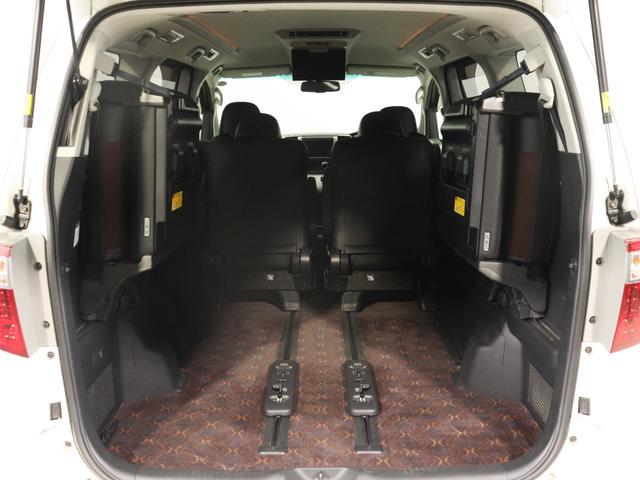 アルファード ２４０Ｓ　タイプゴールド　（禁煙）（８インチナビ）（大画面後席モニタ）（特別仕様車）（ハーフレザーシート）クルコン　パワーバックドア　両側電動スライドドア　フルセグ　ＥＴＣ　Ｂｌｕｅｔｏｏｔｈ　バックカメラ　クリアランスソナー（14枚目）