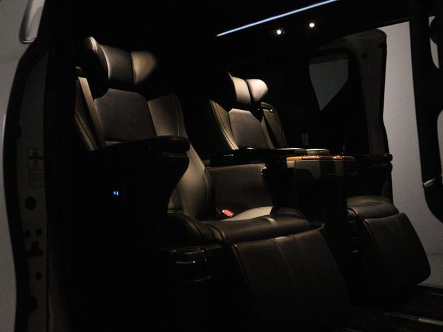 ヴェルファイア ３．５エグゼクティブラウンジ　（禁煙）（ワンオーナー）（ＪＢＬサウンド）（全周囲カメラ）（黒革電動エアシート）（リアエンターシステム）衝突軽減　レーダークルーズ　パワーバックドア　両側電動スライド　シートメモリー　フルセグ　ＥＴＣ（19枚目）