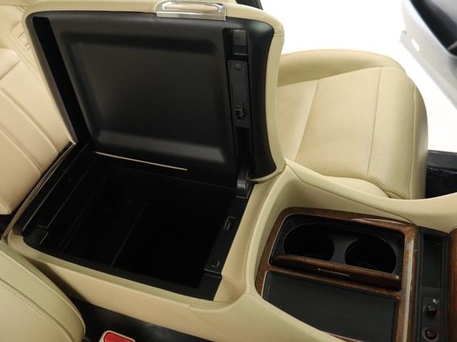 アルファードハイブリッド エグゼクティブラウンジ　（禁煙車）（ワンオーナー）（本革電動シート）（ＪＢＬサウンド）（プリクラッシュ／レーダークルーズ）（全周囲カメラ）（サンルーフ）パワーバックドア　両側電動スライド　シートヒーター＆メモリー　ＥＴＣ（28枚目）