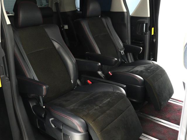 ヴェルファイア ２．４Ｚ　ゴールデンアイズＩＩ　（禁煙車）（特別仕様車）（純正９インチナビ）（後席モニター）（Ｂｌｕｅｔｏｏｔｈ接続）ハーフレザーシート　クルコン　両側電動スライド　クリアランスソナー　フルセグ　パワーバックドア　ＥＴＣ（17枚目）