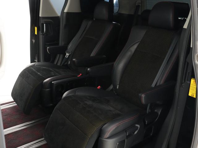 ヴェルファイア ２．４Ｚ　ゴールデンアイズＩＩ　（禁煙車）（特別仕様車）（純正９インチナビ）（後席モニター）（Ｂｌｕｅｔｏｏｔｈ接続）ハーフレザーシート　クルコン　両側電動スライド　クリアランスソナー　フルセグ　パワーバックドア　ＥＴＣ（18枚目）