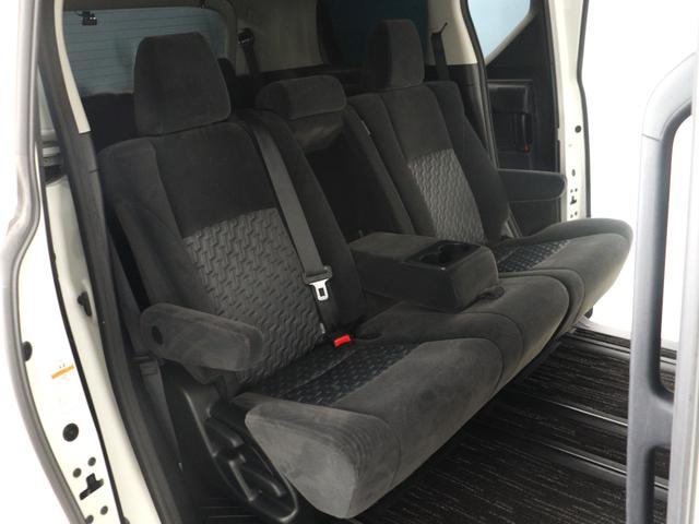 ヴェルファイア ２．５Ｚ　（禁煙）（８人乗り）（モデリスタエアロカスタム）（大画面後席モニター）（９インチナビ）両側電動ドア　フルセグＴＶ　Ｂｌｕｅｔｏｏｔｈ接続　ＥＴＣ　バックカメラ　１００Ｖコンセント付　フルフラットシート（17枚目）