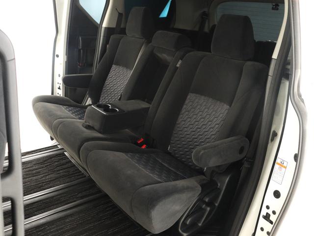 ヴェルファイア ２．５Ｚ　（禁煙）（８人乗り）（モデリスタエアロカスタム）（大画面後席モニター）（９インチナビ）両側電動ドア　フルセグＴＶ　Ｂｌｕｅｔｏｏｔｈ接続　ＥＴＣ　バックカメラ　１００Ｖコンセント付　フルフラットシート（19枚目）