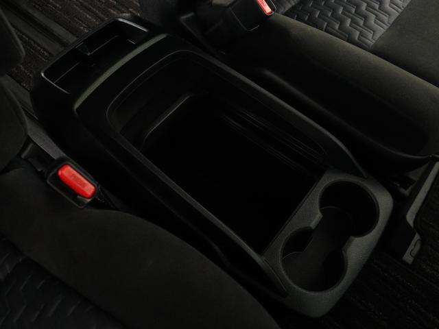 ヴェルファイア ２．５Ｚ　（禁煙）（８人乗り）（モデリスタエアロカスタム）（大画面後席モニター）（９インチナビ）両側電動ドア　フルセグＴＶ　Ｂｌｕｅｔｏｏｔｈ接続　ＥＴＣ　バックカメラ　１００Ｖコンセント付　フルフラットシート（24枚目）