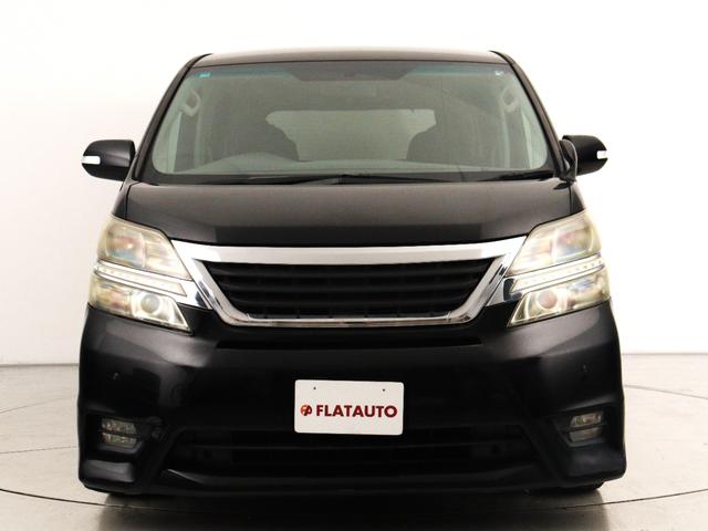 ヴェルファイア ２．４Ｚ　プラチナセレクションＩＩ　（禁煙）（ＡＬＰＩＮＥ製８インチナビ）（後席モニター）（特別仕様車）（パワーバックドア）（グリルカスタム）シートカバー装着　両側電動スライド　バックカメラ　クリアランスソナー　ローダウン　社外１９ＡＷ（7枚目）