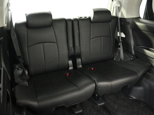 ヴェルファイア ２．４Ｚ　プラチナセレクションＩＩ　（禁煙）（ＡＬＰＩＮＥ製８インチナビ）（後席モニター）（特別仕様車）（パワーバックドア）（グリルカスタム）シートカバー装着　両側電動スライド　バックカメラ　クリアランスソナー　ローダウン　社外１９ＡＷ（16枚目）