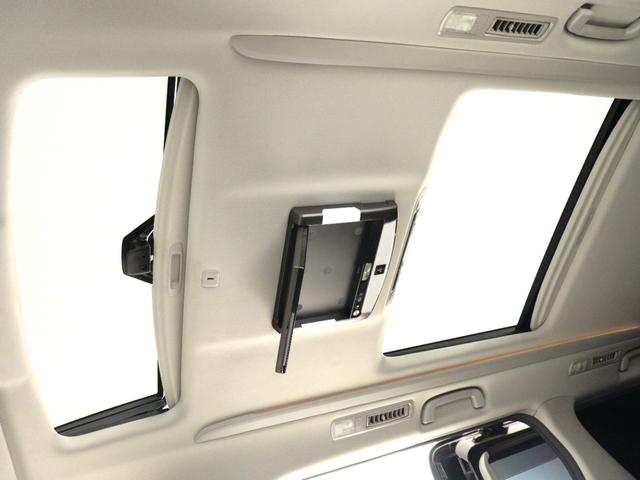 ヴェルファイア 2.4Z ゴールデンアイズII (禁煙車)(サンルーフ)(ALPINE9インチナビ)(後席モニター)(保温冷庫/システムコンソール)(特別仕様車)クルコン パワーバックドア 両側電動スライド フルセグ 社外19インチ グリルカスタム(2枚目)