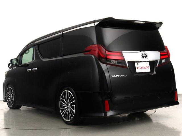 アルファード ２．５Ｓ　Ｃパッケージ　（禁煙車）（ＡＬＰＩＮＥ１１インチナビ）（後席モニター）（革調シートカバー）（ローダウン）（ＲＡＹＳ２０インチカスタム）電動シート　シートメモリー　ＥＴＣ　フルセグ　パワーバックドア　両側電動スライド（9枚目）