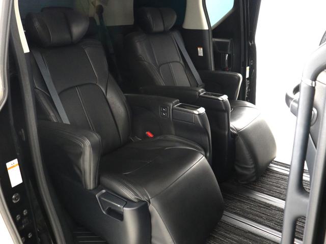 アルファード ２．５Ｓ　Ｃパッケージ　（禁煙車）（ＡＬＰＩＮＥ１１インチナビ）（後席モニター）（革調シートカバー）（ローダウン）（ＲＡＹＳ２０インチカスタム）電動シート　シートメモリー　ＥＴＣ　フルセグ　パワーバックドア　両側電動スライド（17枚目）