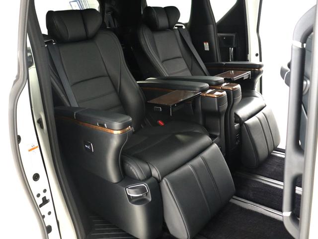 ヴェルファイアハイブリッド エグゼクティブラウンジ (禁煙車)(ワンオーナー)(サンルーフ)(黒革電動シート)(JBLサウンド)(全周囲カメラ)(リアエンターシステム)シートメモリー&ヒーター 両側電動スライド プリクラッシュ レーダークルーズ ETC(19枚目)