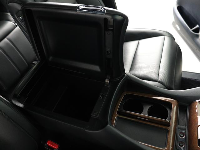 ヴェルファイアハイブリッド エグゼクティブラウンジ (禁煙車)(ワンオーナー)(サンルーフ)(黒革電動シート)(JBLサウンド)(全周囲カメラ)(リアエンターシステム)シートメモリー&ヒーター 両側電動スライド プリクラッシュ レーダークルーズ ETC(28枚目)