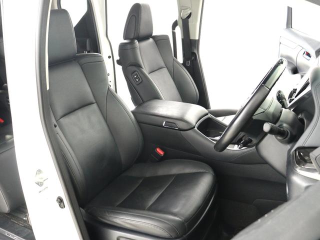 アルファード 2.5S Cパッケージ (禁煙車)(サンルーフ)(3眼ヘッドライト)(黒革電動シート)(ディスプレイオーディオ)(後席モニター)両側電動スライド バックカメラ ETC プリクラッシュ レーダークルーズ ベンチレーションシート(20枚目)