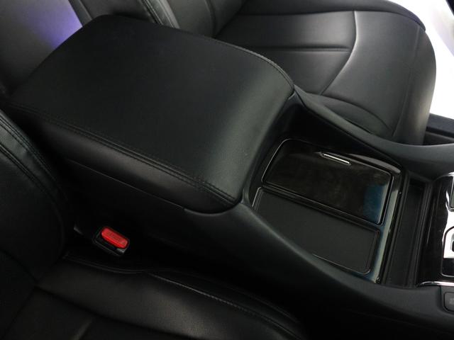 アルファード ２．５Ｓ　Ｃパッケージ　（禁煙車）（後期３眼ヘッドライト仕様）（サンルーフ）（ＡＬＰＩＮＥ製１１インチナビ）（後席モニター）（モデリスタエアロ）（黒革調シートカバー）電動シート　シートメモリー　両側電動スライドドア　ＥＴＣ（26枚目）