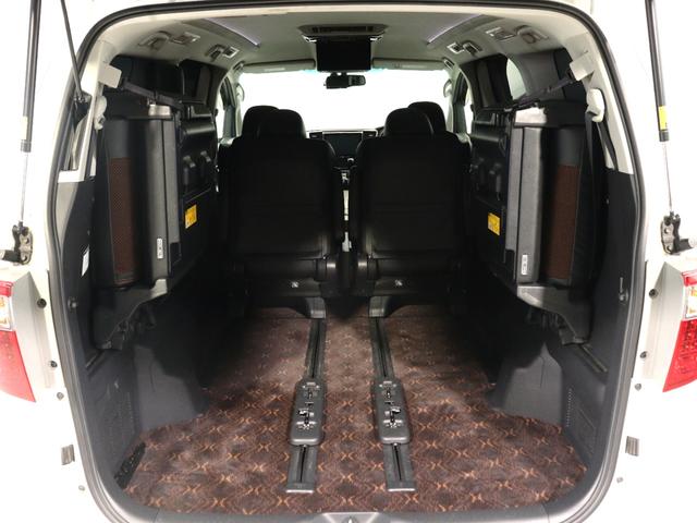 アルファード ２４０Ｓ　タイプゴールドＩＩ　（禁煙車）（ＡＬＰＩＮＥ１０インチナビ）（後席モニター）（保温冷庫／システムコンソール）（特別仕様車）（車高調）ハーフレザー　クルコン　パワーバックドア　両側電動スライドドア　フルセグ　バックカメラ（14枚目）