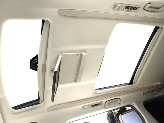 ヴェルファイア 2.4Z ゴールデンアイズII (禁煙車)(サンルーフ)(モデリスタカスタム)(11インチディスプレイオーディオ)(後席モニター)(20インチアルミ&ダウンサス)ハーフレザーシート パワーバックドア 両側電動スライド クルコン(4枚目)