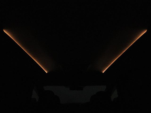 ヴェルファイア 2.4Z ゴールデンアイズ (禁煙車)(9インチナビ)(後席モニタ)(ハーフレザーシート)(特別仕様車)クルコン パワーバックドア 両側電動スライドドア ETC フルセグTV Bluetooth バックカメラ コンビハンドル(16枚目)