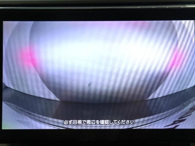 夜間に室内を照らしてくれるルームライトです