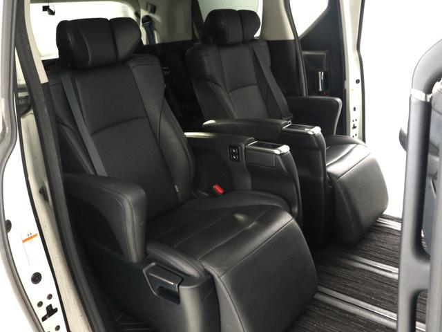 アルファード ２．５Ｓ　Ｃパッケージ　（禁煙）（ワンオーナー）（純正ディスプレイオーディオ）（大画面後席モニター）（黒革電動シート）フルセグ　Ｂｌｕｅｔｏｏｔｈ　パワーバックドア　両側電動ドア　ＥＴＣ　バックカメラ　プリクラッシュ　ＬＴＡ（4枚目）
