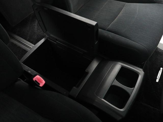 ヴェルファイア ２．４Ｚ　（後期モデル）（純正８インチナビ）　（後席モニター）　両側電動スライドドア　フルセグＴＶ　Ｂｌｕｅｔｏｏｔｈ音楽再生　バックカメラ　クリアランスソナー　７人乗り　オットマン　ＥＴＣ（20枚目）