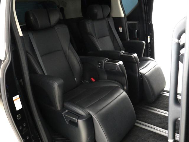 アルファード ２．５Ｓ　Ｃパッケージ　（禁煙車）（モデリスタエアロカスタム）（黒革電動シート）（１０インチナビ）（後席モニター）（３眼ヘッドライト）プリクラッシュ　レーダークルーズ　ベンチレーションシート　フルセグ　両側電動スライドドア（19枚目）
