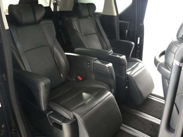 ヴェルファイア ２．５Ｚ　Ｇエディション　（禁煙車）（サンルーフ）（黒革電動シート）（ＡＬＰＩＮＥ製１０インチナビ）（後席モニター）シートメモリー＆ヒーター　クルコン　ＥＴＣ　両側電動スライドドア　パワーバックドア　フルセグＴＶ　バックカメラ（18枚目）