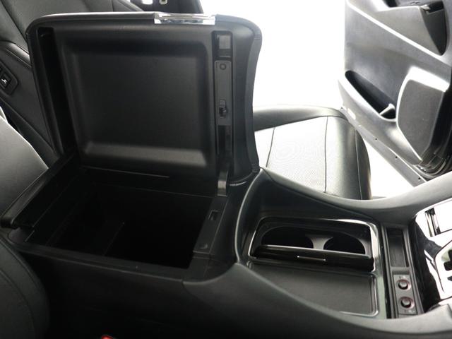 ヴェルファイア ２．５Ｚ　Ｇエディション　（禁煙車）（サンルーフ）（黒革電動シート）（ＡＬＰＩＮＥ製１０インチナビ）（後席モニター）シートメモリー＆ヒーター　クルコン　ＥＴＣ　両側電動スライドドア　パワーバックドア　フルセグＴＶ　バックカメラ（24枚目）