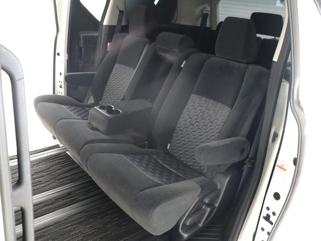 ヴェルファイア ２．５Ｚ　（禁煙車）（新品２０インチアルミタイヤ）（ローダウンカスタム）（８人乗）（９インチナビ）（後席モニター）両側電動スライドドア　フロント＆バックカメラ　フルセグ　Ｂｌｕｅｔｏｏｔｈ　ＥＴＣ　フルフラット（20枚目）