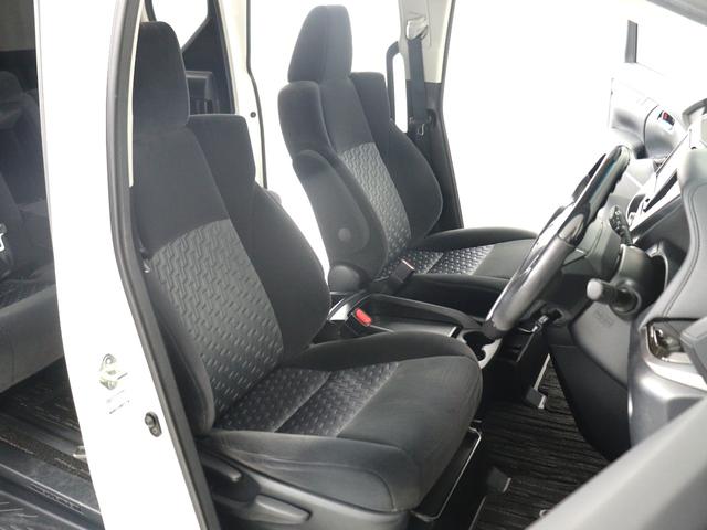 ヴェルファイア ２．５Ｚ　（禁煙車）（新品２０インチアルミタイヤ）（ローダウンカスタム）（８人乗）（９インチナビ）（後席モニター）両側電動スライドドア　フロント＆バックカメラ　フルセグ　Ｂｌｕｅｔｏｏｔｈ　ＥＴＣ　フルフラット（21枚目）