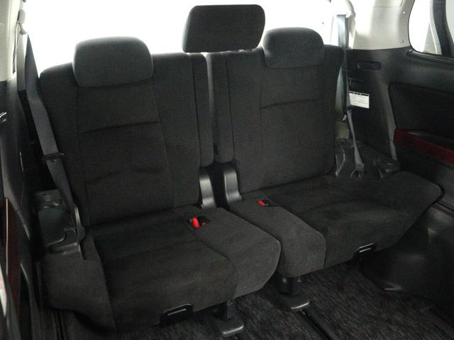 【パワーバックドア装備】リアゲートを電動開閉できる大変便利な機能です！室内操作はもちろんスマートキーでの操作可能、特別仕様車や上級モデル装備品となります。