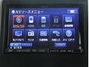 【ＡＬＰＩＮＥ製８インチＨＤＤナビゲーションシステム装備】ＣＤやＤＶＤ再生、高速録音機能など多彩な機能を取り揃えております！