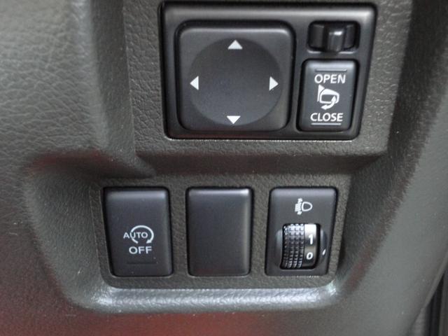 キューブ １５Ｘ　Ｖセレクション　１オナ禁煙車ＳＤナビＤＶＤ／ＢｌｕｅＴ／ＡＵＸ／ＵＳＢ地デジＢカメＥＴＣスマキーｉＳｔｏｐスタッドレス付社外１５ＡＷ（10枚目）