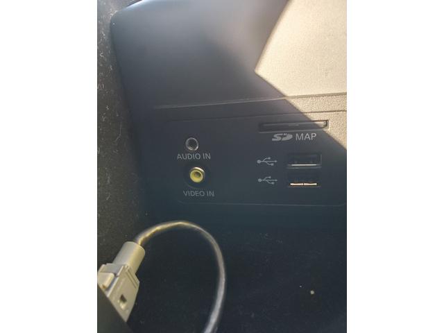 スカイライン ２００ＧＴ－ｔタイプＰ　禁煙車ＨＤＤナビＤＶＤ／ＢｌｕｅＴ／ＡＵＸ／ＵＳＢ地デジ音楽録音ＥＴＣ本革暖電動席レ－ダークルーズ衝突軽減ブレーキＢＳＷアラウンドビューＣセンサーｉＳｔｏｐスマキーＡｕｔｏＬＥＤ純正１９ＡＷ（8枚目）