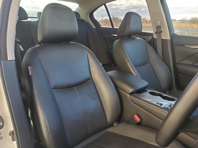 スカイライン ２００ＧＴ－ｔタイプＰ　禁煙車ＨＤＤナビＤＶＤ／ＢｌｕｅＴ／ＡＵＸ／ＵＳＢ地デジ音楽録音ＥＴＣ本革暖電動席レ－ダークルーズ衝突軽減ブレーキＢＳＷアラウンドビューＣセンサーｉＳｔｏｐスマキーＡｕｔｏＬＥＤ純正１９ＡＷ（24枚目）