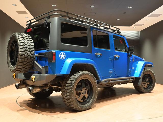 4WD/Sunroof/CD/AW/No-accidents