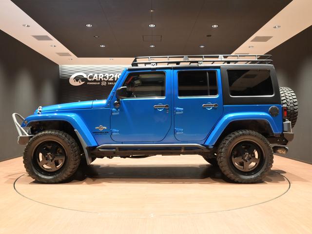 4WD/Sunroof/CD/AW/No-accidents