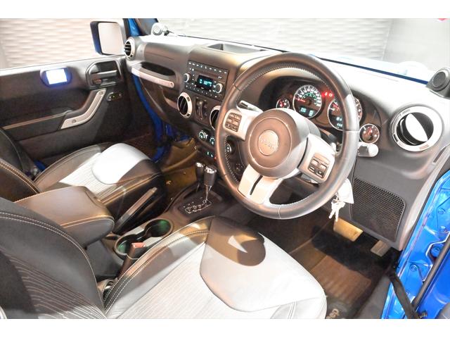 4WD/Sunroof/CD/AW/No-accidents