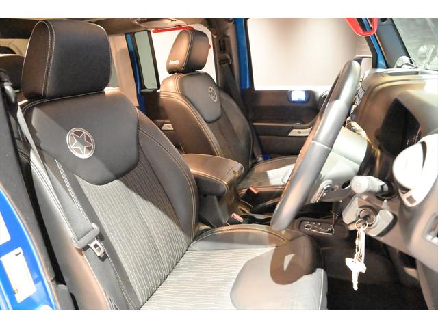 4WD/Sunroof/CD/AW/No-accidents