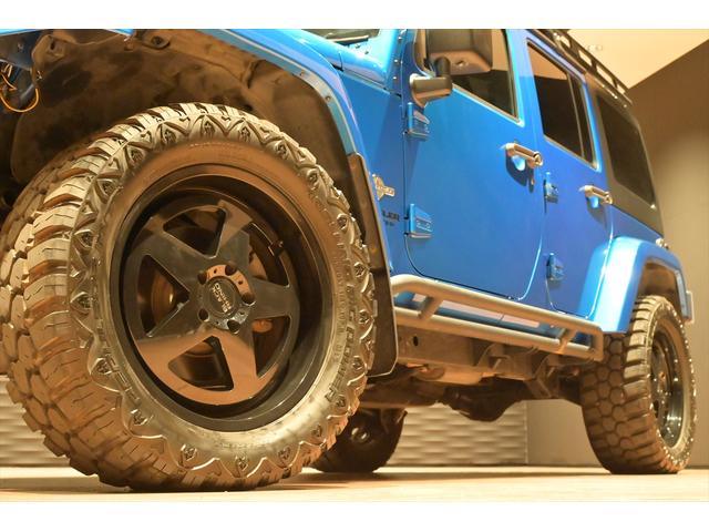 4WD/Sunroof/CD/AW/No-accidents