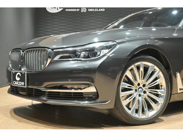 Ｍ７６０Ｌｉ　ｘＤｒｉｖｅ　Ｖ１２エクセレンス　１オーナー／Ｖ１２エクセレンス／Ｂｏｗｅｒｓ＆Ｗｉｌｋｉｗｓ／インテリアジェントセーフティ／冷蔵庫／全周囲カメラ(25枚目)