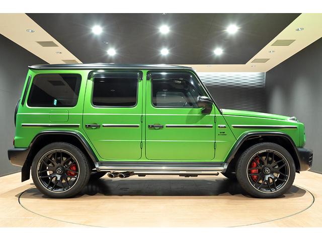 Ｇクラス Ｇ６３　マグノヒーローエディション　ユーザー買取車　正規Ｄ車　限定５０台　ワンオーナー　ソフトクローズ　電動サイドステップ　ブルメスターサウンド　純正２２インチＡＷ　全周囲カメラ　前後ドラレコ（10枚目）