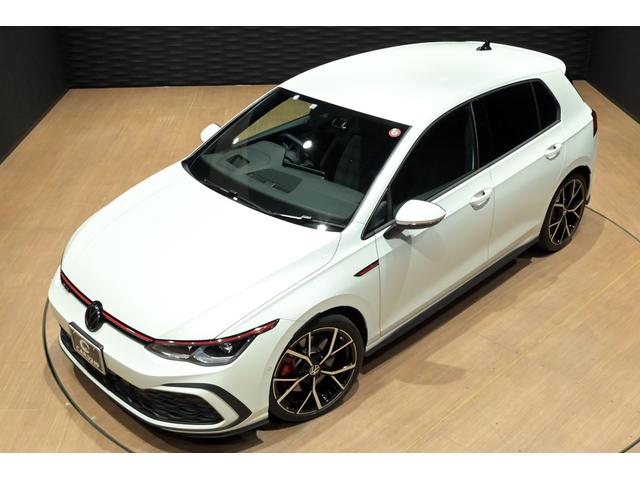 ゴルフＧＴＩ ベースグレード　１オーナー／ＤＣＣパッケージＨＵＤ／純正ナビ／純正１９インチＡＷ／ＡＣＣ／ドラレコ／ＥＴＣ／レッドキャリパー／置くだけ充電／（8枚目）