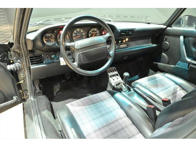 ９１１ ９１１　正規Ｄ車（ミツワ）／純正５速ＭＴ／Ｈ＆Ｒダウンサス／純正１７インチＡＷ／新品テールライト／整備記録簿／スペアキー／ＥＴＣ（33枚目）