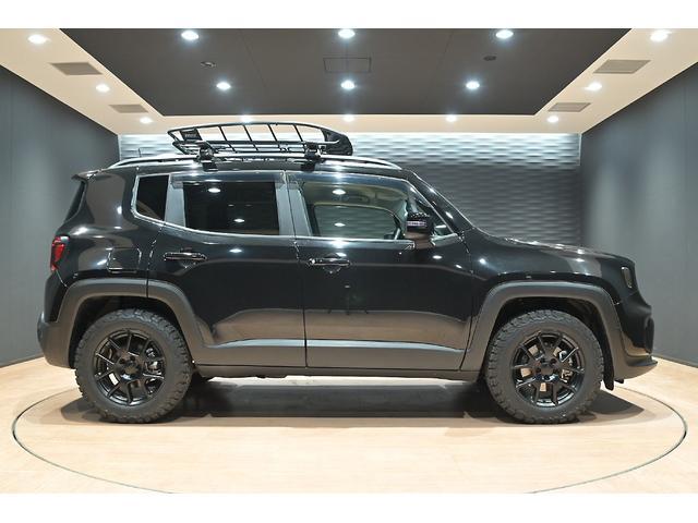 ジープ・レネゲード リミテッド　１オーナー／黒革シート／シートヒーター／ＴＨＵＬＥルーフラック／ＢＦＧｏｏｄｒｉｃｈ　Ａｌｌ－Ｔｅｒｒａｉｎ／ＡＣＣ／ＣａｒＰｌａｙ／ＬＥＤライト／ＢＳＭ（13枚目）
