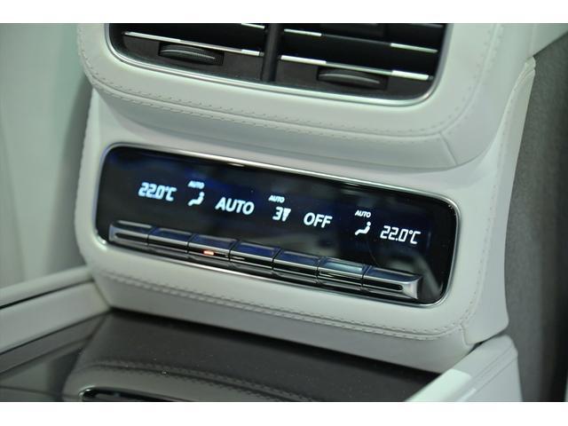 ＧＬＳ ＧＬＳ６００　４マチック　正規ディーラー車　エナジャイジングＰＫＧ　エアバランスＰＫＧ　マイバッハ専用ツートンペイント　電格ステップ　デジタルインナーミラー　ブルメスターサウンド　レーダー探知機　前後ドラレコ　ワイヤレス充電（48枚目）