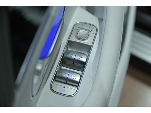 ＧＬＳ ＧＬＳ６００　４マチック　正規ディーラー車　エナジャイジングＰＫＧ　エアバランスＰＫＧ　マイバッハ専用ツートンペイント　電格ステップ　デジタルインナーミラー　ブルメスターサウンド　レーダー探知機　前後ドラレコ　ワイヤレス充電（52枚目）